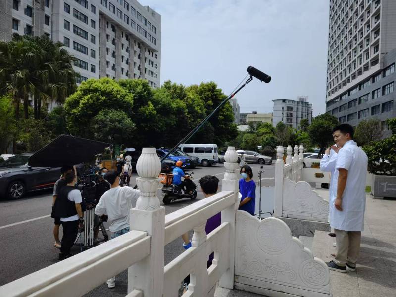 吉木乃县广告片拍摄公司低成本实现高规格制作的诀窍
